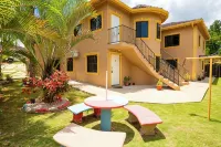 Spacious 2-bedroom apartment in Mandeville with hot tub ,WiFi and private garage - 3 tähden