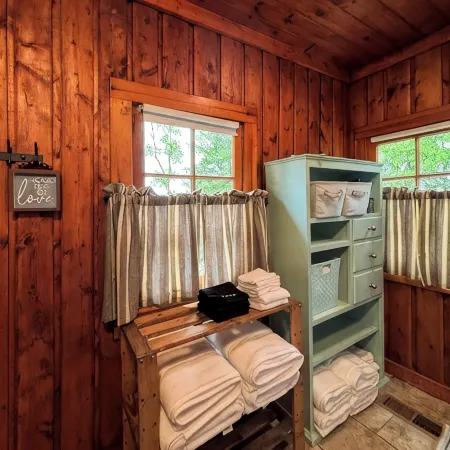 Wells On the Water -A Tiny but Mighty Cottage on Loon Lake