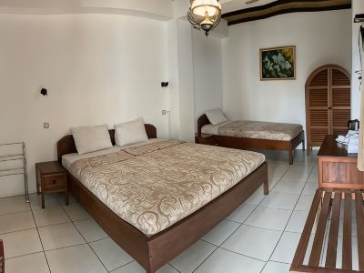 Bladok Hotel & Restaurant