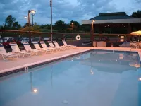 Hampton Inn Martinsburg - Pools