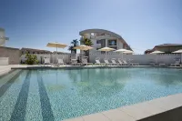 Modica Beach Resort - Rooftop Pools