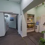Biruza Hotel - parkir