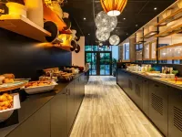 Novotel Suites Reims Centre - breakfast