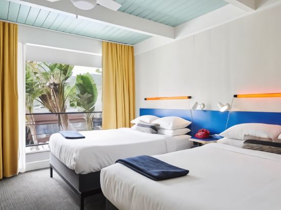 Phoenix Hotel