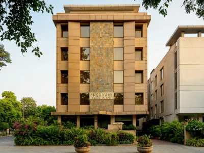 Shervani Nehru Place Hoteles cerca de Templo ISKCON