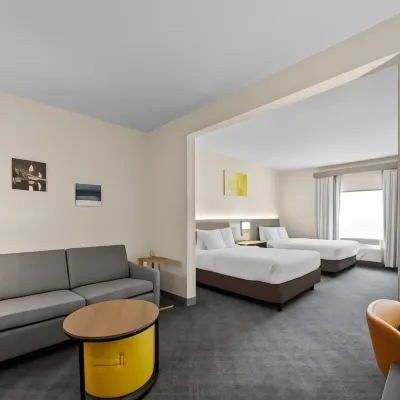 Comfort Suites San Antonio North - Stone Oak Hotels near Sprouts Farmers Market