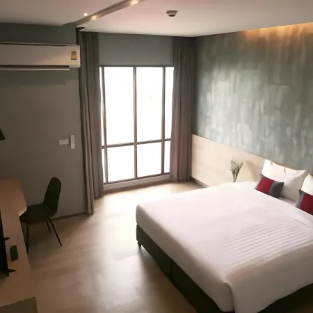 Sans Hotel