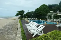 Sea-Sky Resort - Beach