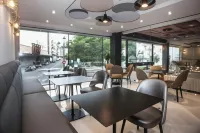 Hotel América Sevilla - 4-Star