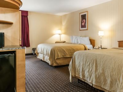 Quality Inn & Suites Shelbyville I-74