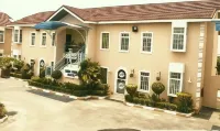 Madugu Hotel and Luxury Apartments - Pools