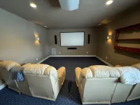 Stunning, Family sized, fully furnished home with pool at Spinnaker's Reach. - 4つ星