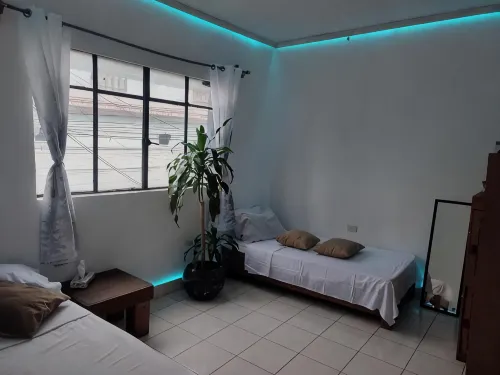 Erhu Home
