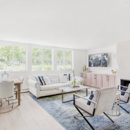 Moby House Aspen: A Curated Retreat w/ 2Br/2BA , Ajax Views in the Aspen Core
