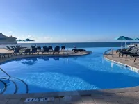 Oceanview 2 bed, 2 bath, steps away from clubhouse, beach and pool. - Uima-altaat