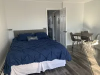 Hudson River View Suite-idyllic getaway with fireplace & private deck-75 min NYC - Apartments