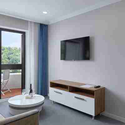 Alean Family Sputnik Hotel Rooms