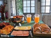 Sant Jordi Hostels Lisbon - breakfast