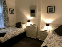 Bridgeside Guest House - homestay