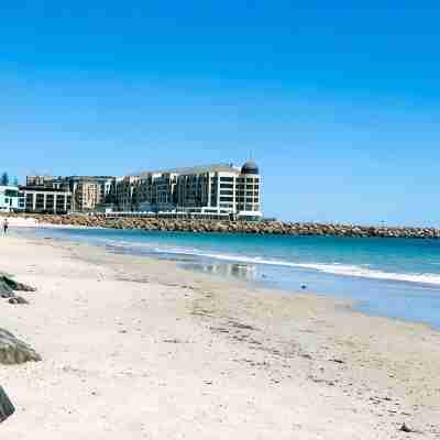 2BR entire apartment beach front 5/22 Fitness & Recreational Facilities