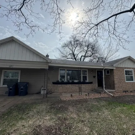 3BR Ranch / Near Hospitals, Universities, Bluff, River, Coffee Shop, & More!