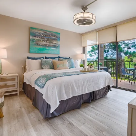 Oceanside -Walk to Beach- Modern & Serene- 2BD, 2BA- Kihei Alii Kai-Full Remodel