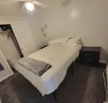 Private 1 bedroom apt in a quiet neighborhood, close to all! - Apartments