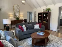 Great for Parent Weekends and Orientation - 4 stjerner