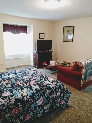 Private Charming Small Apartment