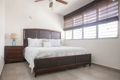 2 BR 2 Bath Walk to Beach and 3 Restaurants Bars by Blackeagle marina. - 2-Star