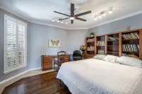 NEWLY REMODELED!! One Story with POOL and Hot Tub - Private Pools