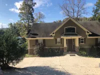 What a Life - Norris Lake Front House w/ dock, hot tub and NO-steps to lake