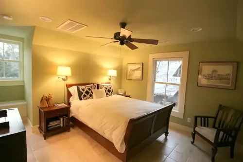 Boundary Street Getaway in Old Town Bluffton! - Boutique
