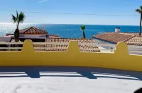 MODERN 5 Star Home in Las Conchas. IMPECCABLY CLEAN,  A+ views. PRIVATE