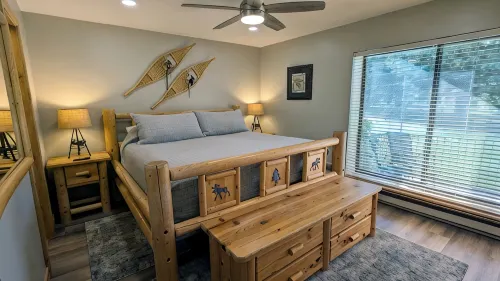 Luxury Condo w/ FREE WiFi, Parking, Heated Pool, Hot Tubs, Skier Shuttles - 4-Star