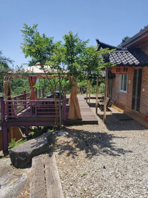 Chungju Bonggol Pension - Pools
