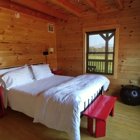 Peacefull, Private Cabin! 140 Acres,Mile of River Trails! 10 Minutes to Rt.151!