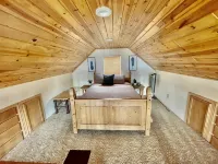 Stunning Cabin on Crooked Lake, MN - Homestays