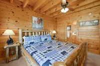 Specials! Stunning Views+Location. 4 King Beds w/ en Suite. Hot Tub, Games! - 4 estrellas