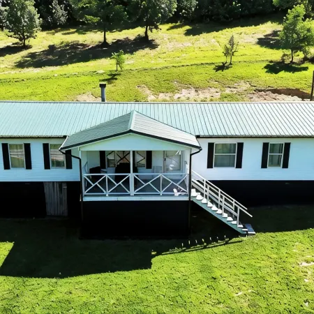 “Paradise Hill” A Charming 3-bedroom house in the country.