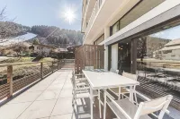 Modern, spacious apartment in the centre of Morzine near the ski lifts. - 4 stjerner