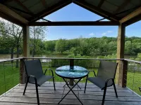 Relax in peace along the Juniata River - Chalets