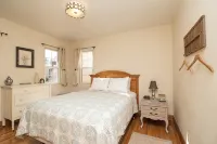 Casita Azul - historic duplex in the heart of downtown Paso Robles - 4-Star