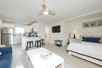 The Coziest Studio by the Sea! - شاطئ