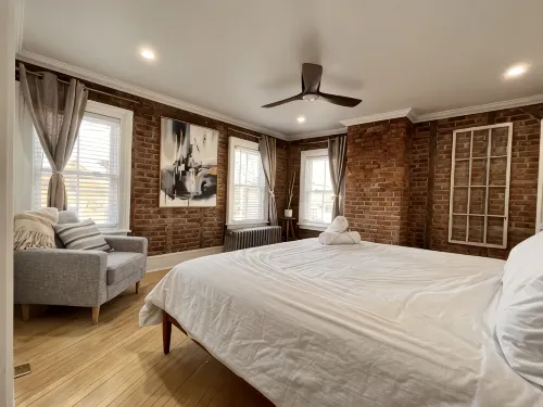 Catskill Ski Hike Lake Pet Main St Pool - 3-Star