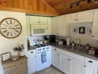 Cozy MaineStay Cottage #1 Hampden/Bangor - 3-Star