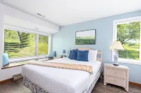 Cozy and Updated Home only 5 minutes to Eagle Ridge and 15 minutes to Downtown - 3-Star