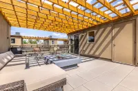 Post-Worthy Rooftop Views / Super Walkable LoHi Area / Modern 3b3b - Jacuzzi