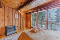 Star-Shaped Midcentury Modern Aurora Retreat + Hot Tub + Game Room - 3-Star