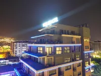 Marlen Hotel Bayraklı Hotels near Bornova Forum
